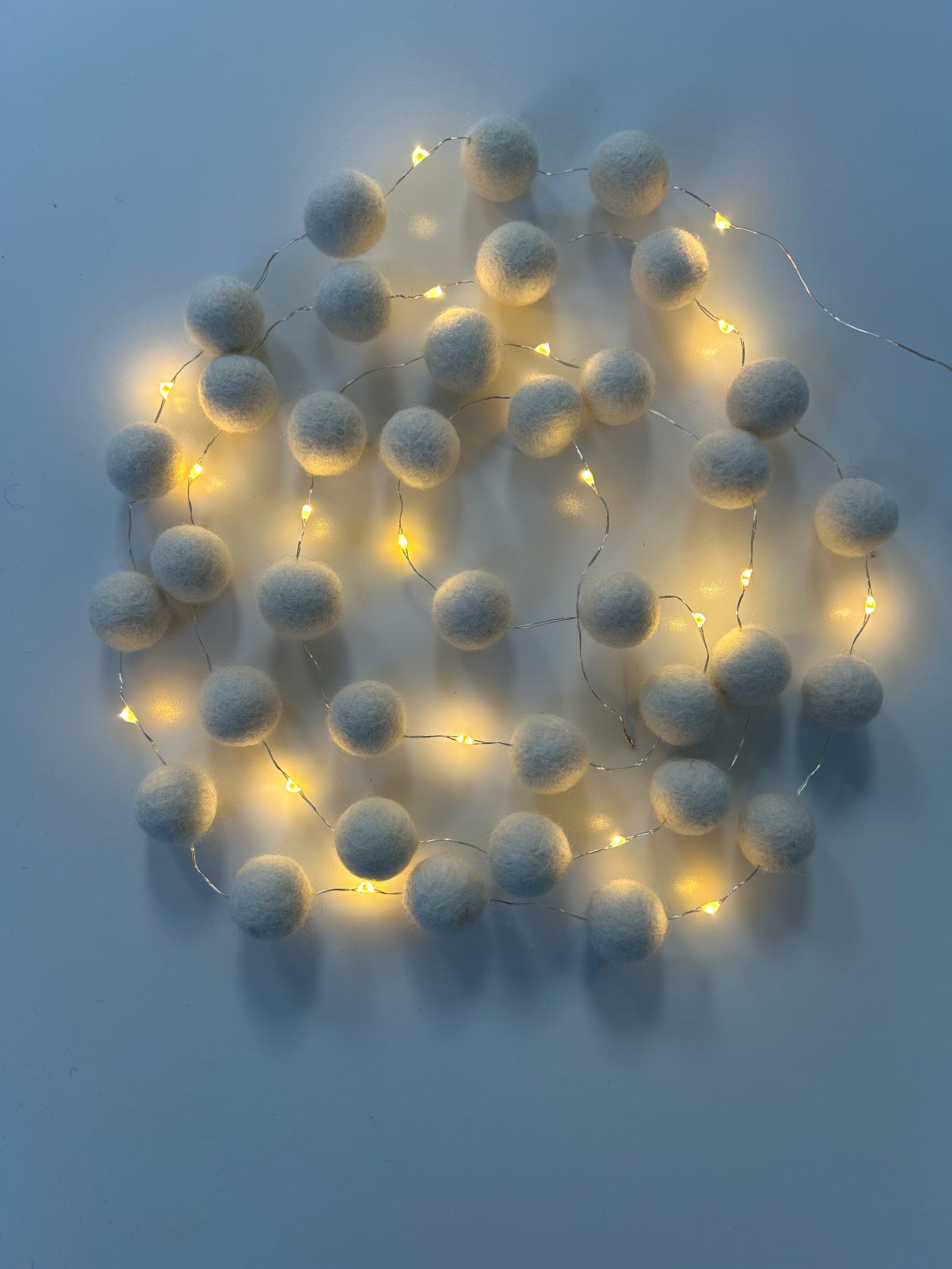 Pom Pom Fairy Lights - 20 LED lights